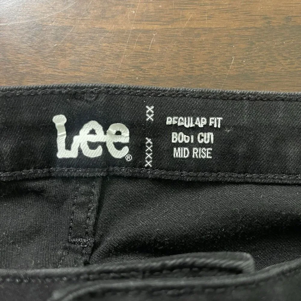 Lee Women Black Mid-Rise Regular Fit 5 Pockets Design Bootcut Jeans Size 12M